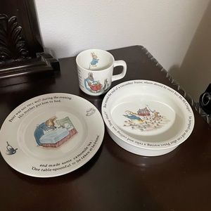 Peter Rabbit place setting